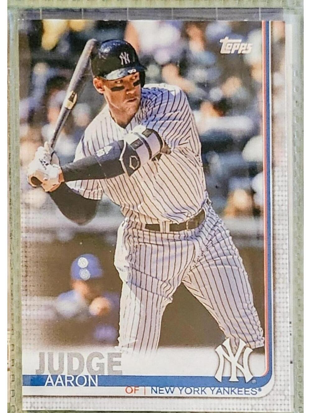 AARON JUDGE- 2019 Topps MLB Baseball #150 New York NY Yankees Superstar OF